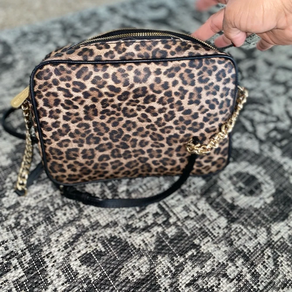 Michael Kors, Crossbody purse - Picture 3 of 6